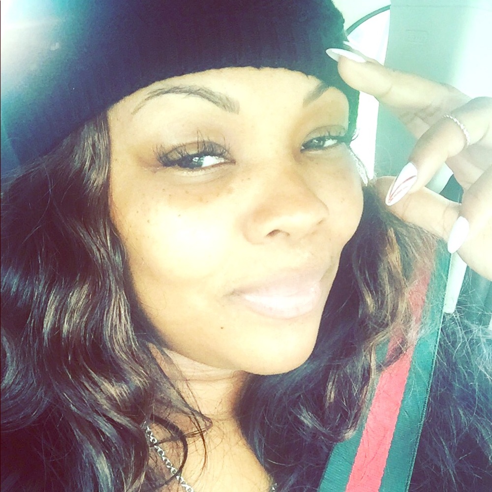 Meet your Posher, StilettoBoss 💕 Circa 2013